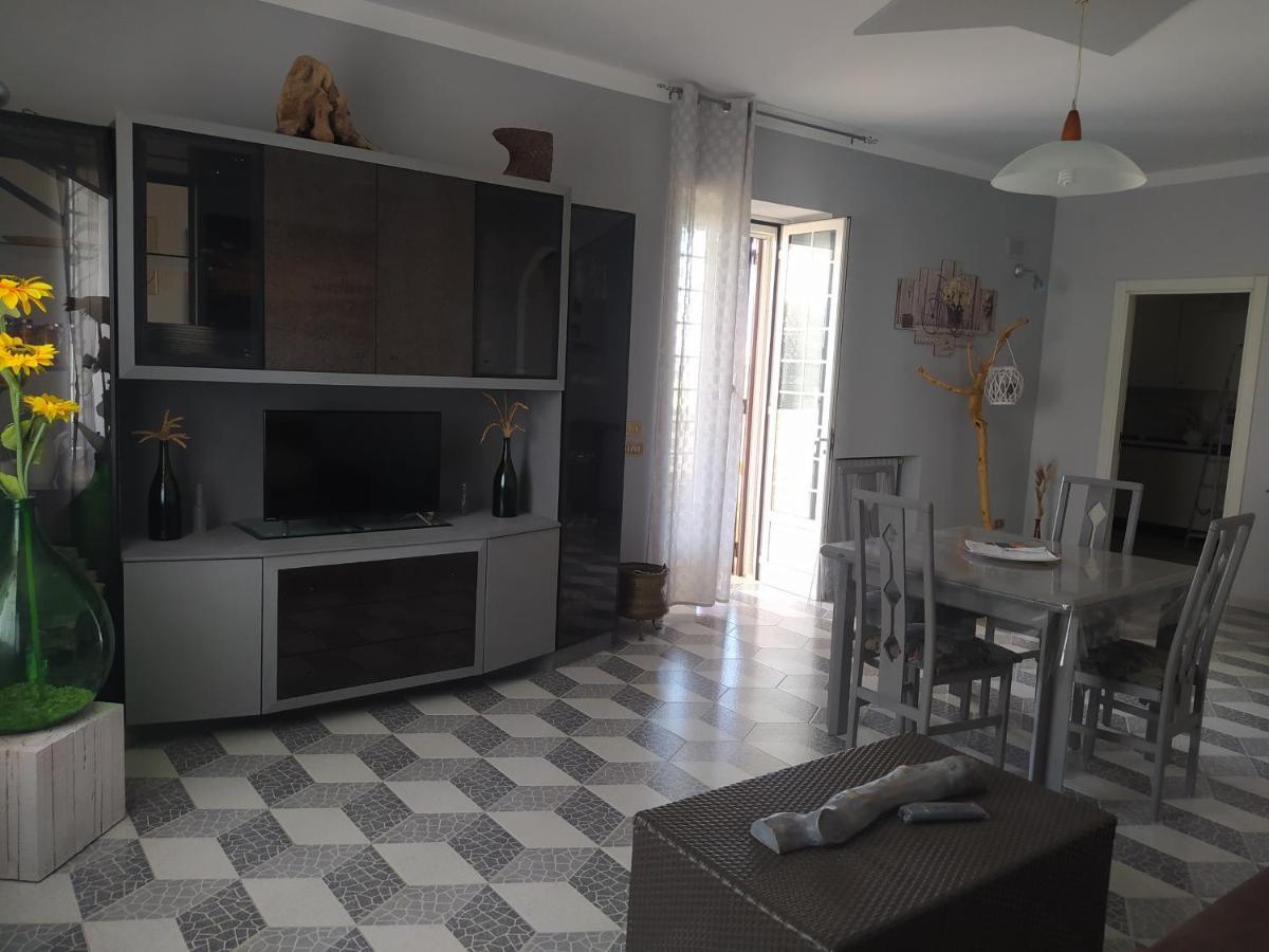 Da Gio - Casa Vacanze A Locorotondo Eksteriør billede